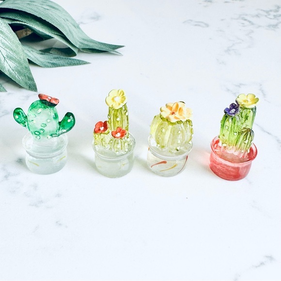 Adorable Mini Cactus Acrylic Painted Potted Succulents Home Decor Ornaments - Picture 2 of 8